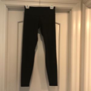 Lululemon legging size 6, like new